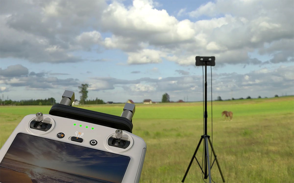 SoarApex Antenna Kit bundle for extended drone range