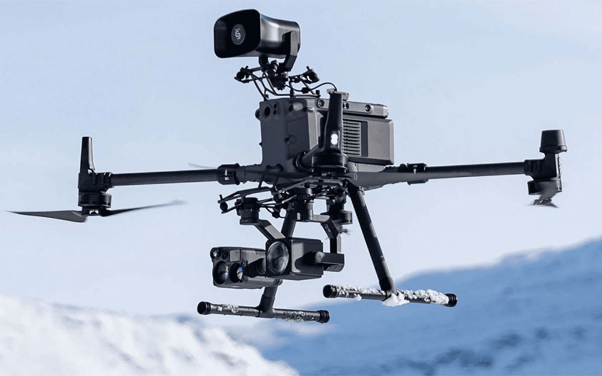 SoarApex UAV Loudhailer Pro product detail on dark surface showing compact CNC aluminum broadcast speaker
