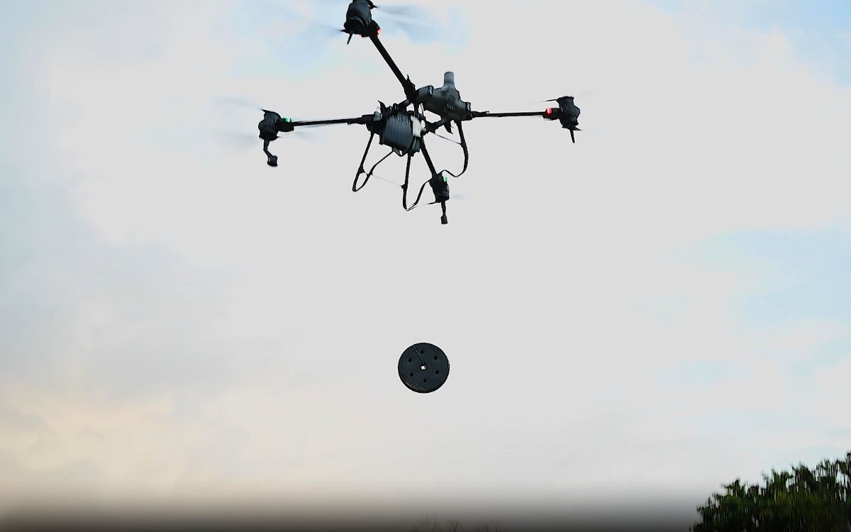 TD40P multi-hook drone delivery system with 8 throwing hooks