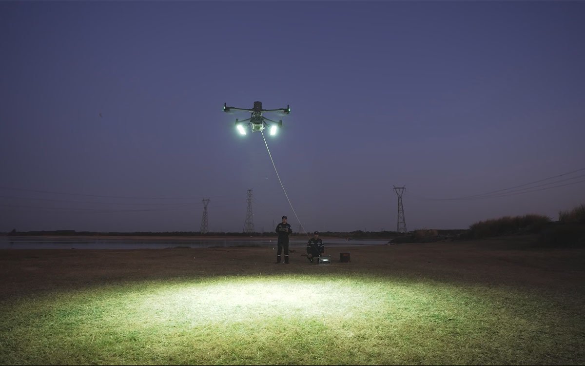TK4 1500W payload drone power for lighting systems
