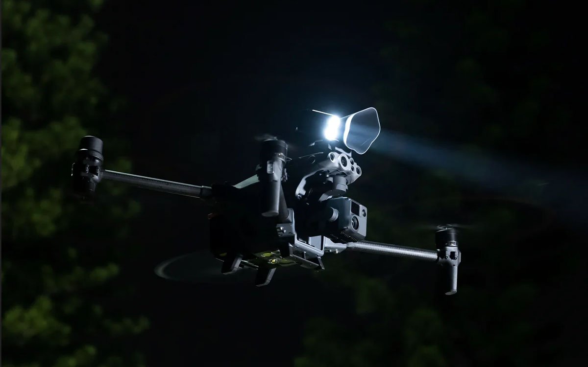 SoarApex UAV Loudhailer Standard compact aerial broadcast speaker